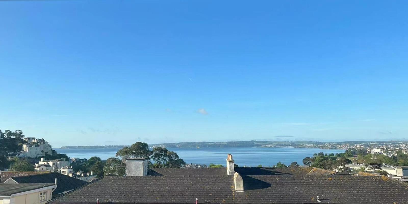 Ascot House Guest house 4*